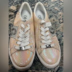 GBG Los Angeles Gisel Sneakers, iridescent, Size 7.5